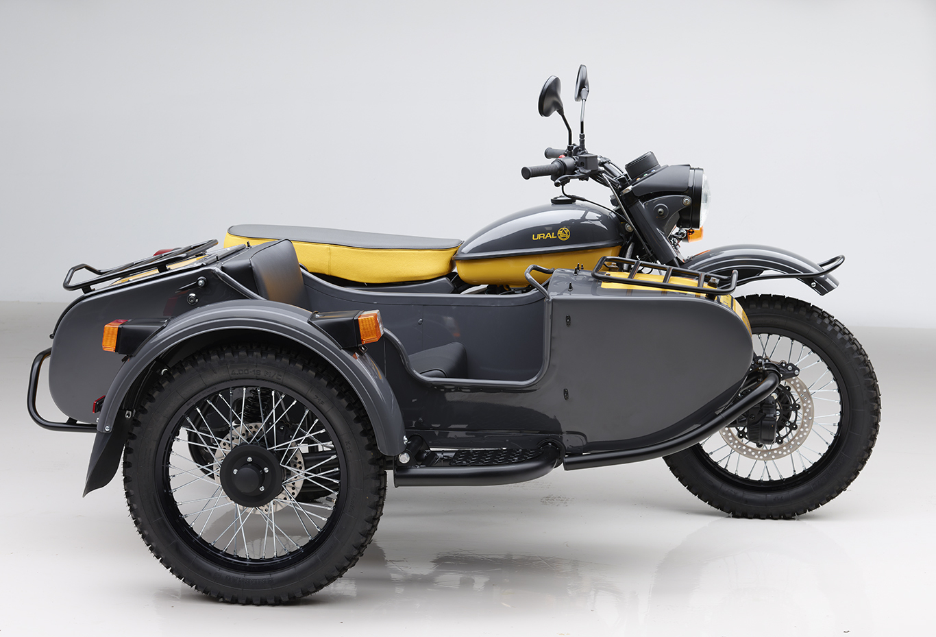 Ural Motorrad Mit Beiwagen - De Autos Gallerie