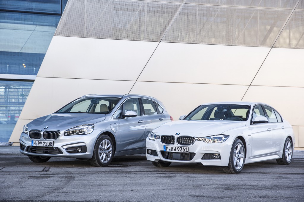 BMW 330e und 225xe: Neue Freude am Fahren - automagazin.at