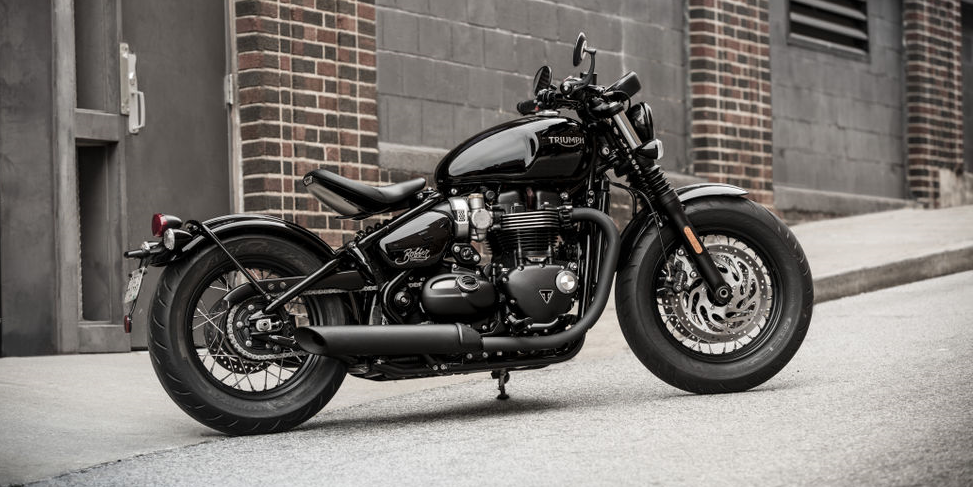 Triumph - Bonneville Bobber Black & Bonneville Speedmaster (973 x 487 Pixel)